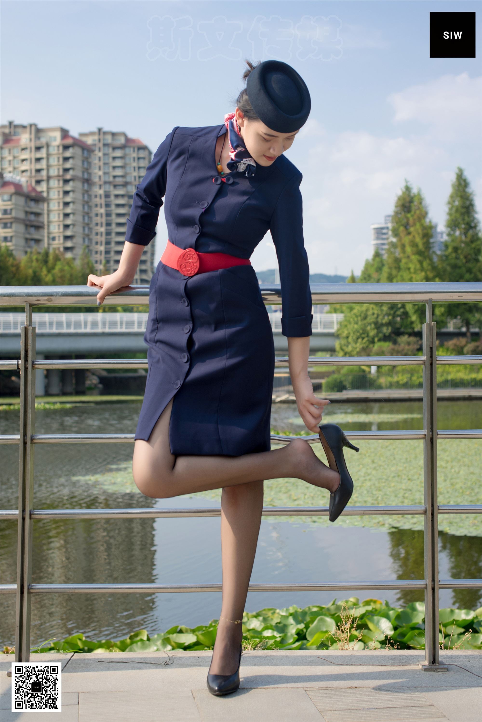 SIW斯文传媒 051 东航工装制服帽子丝巾套裙四件套 - 思琪